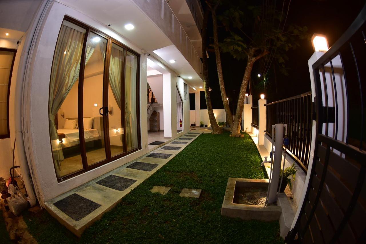 Lily Holiday Apartments 希克杜沃 外观 照片