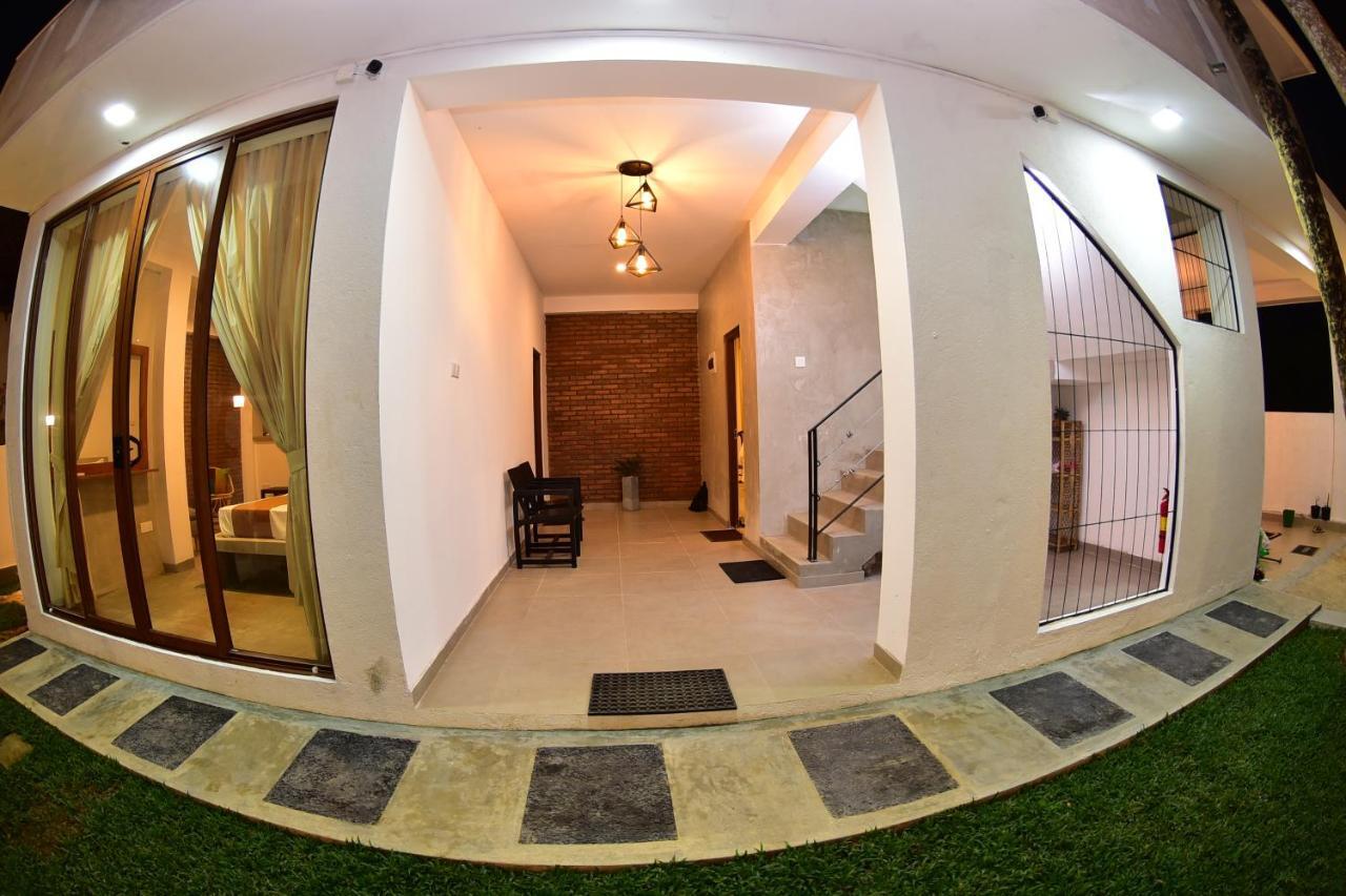 Lily Holiday Apartments 希克杜沃 外观 照片