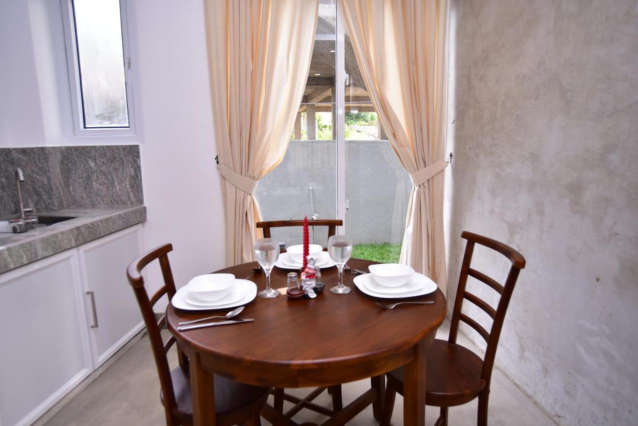Lily Holiday Apartments 希克杜沃 外观 照片