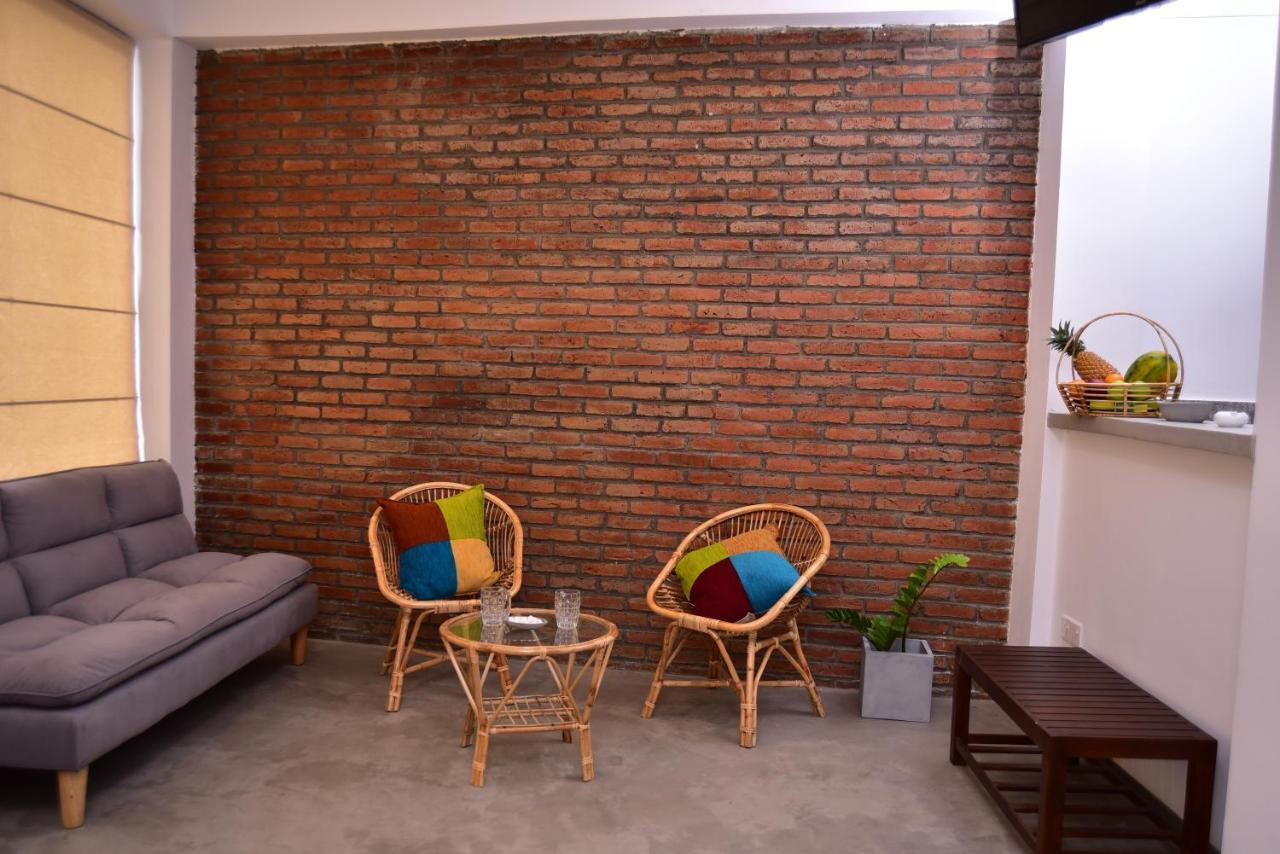 Lily Holiday Apartments 希克杜沃 外观 照片