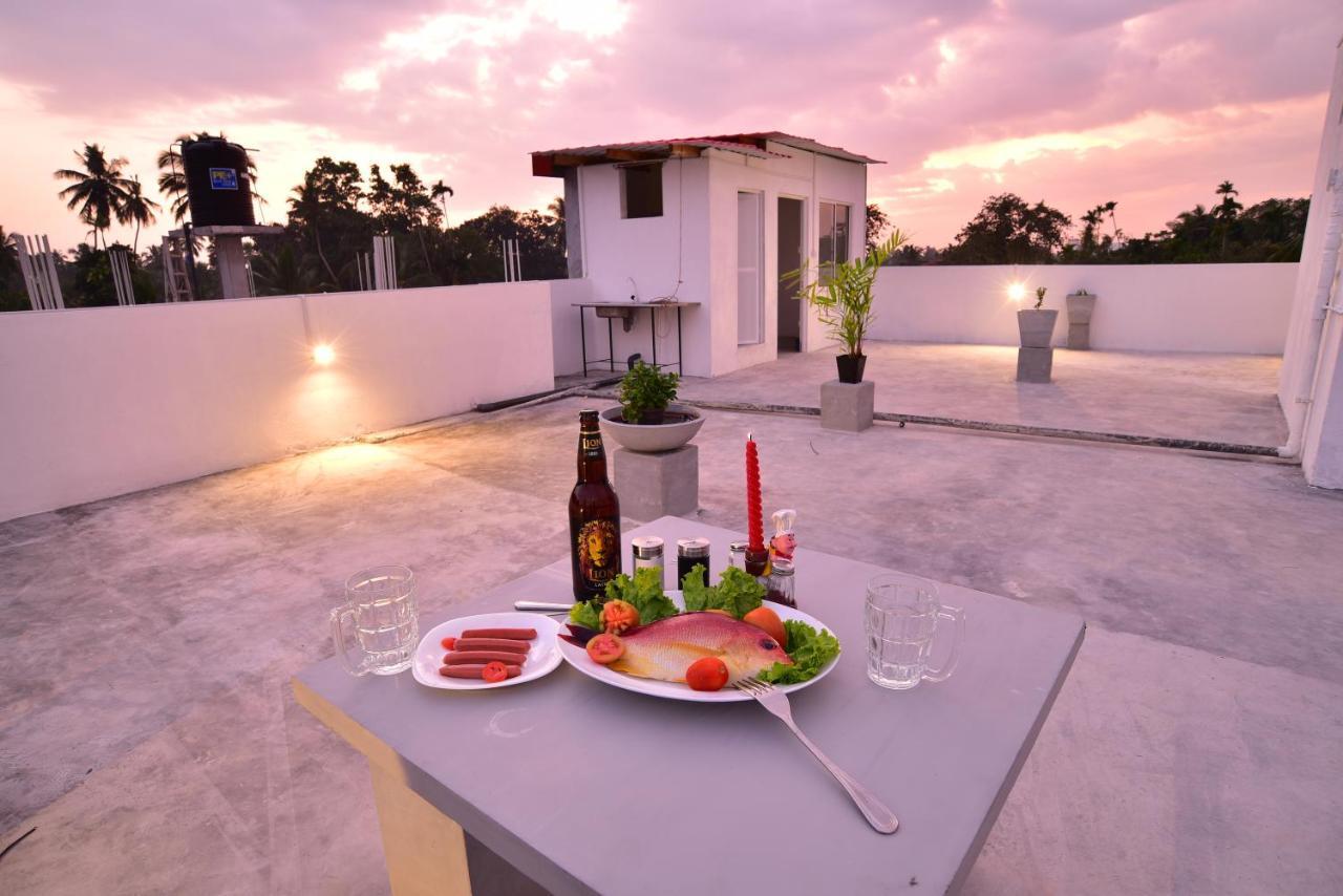 Lily Holiday Apartments 希克杜沃 外观 照片