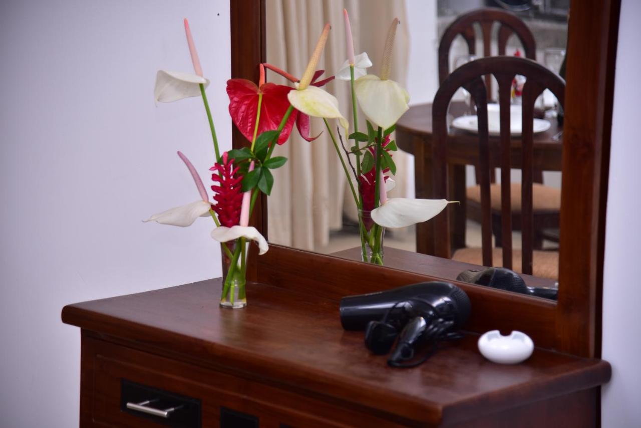 Lily Holiday Apartments 希克杜沃 外观 照片
