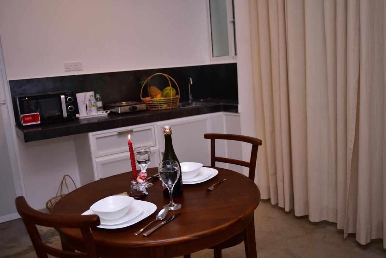 Lily Holiday Apartments 希克杜沃 外观 照片